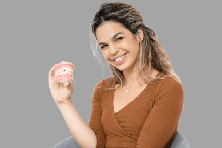 Branqueamento dentário: Veja o Antes e Depois de um sorriso que faz a diferença